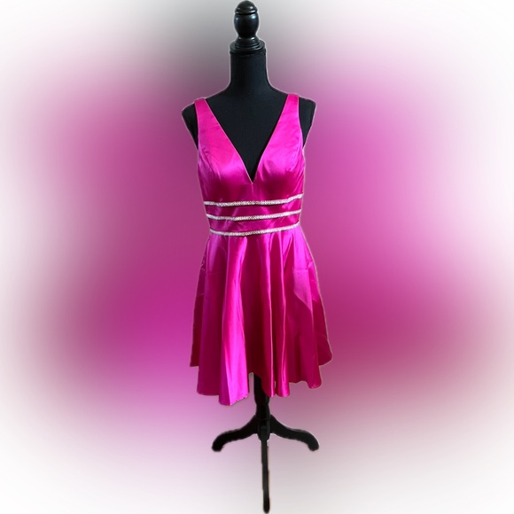 Jules & Cleo Homecoming dress Begonia Size 8 NWT - Picture 4 of 11